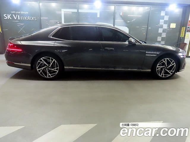 Genesis G90 2022 — ფოტო 2/20