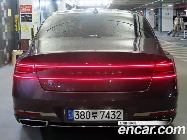 Genesis G90 2022 — ფოტო 4/20