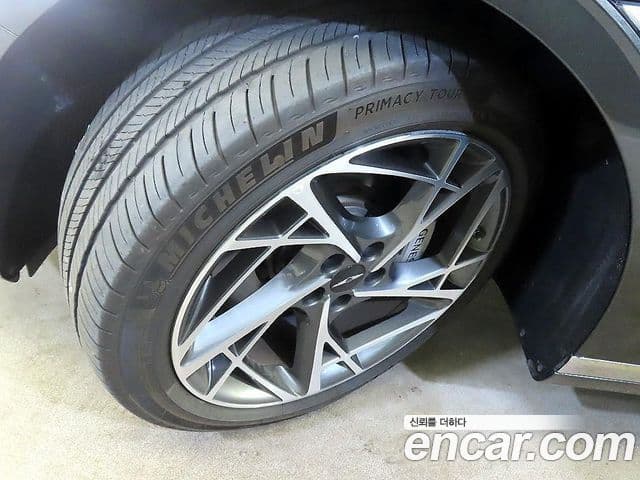Genesis G90 2022 — ფოტო 19/20