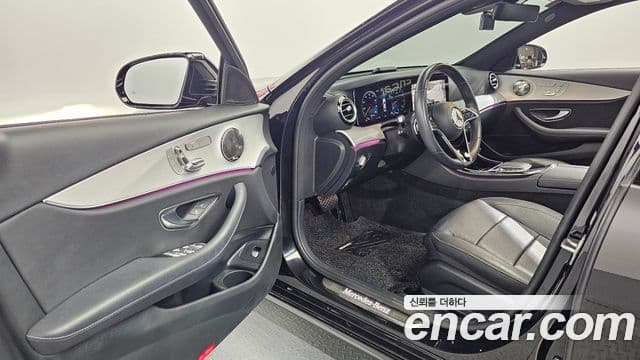 Mercedes-Benz E-Class 2021 — Şəkil 10/20