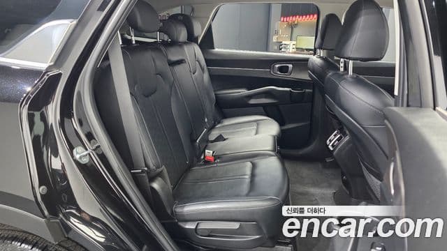 Kia Sorento 2023 — Şəkil 12/20