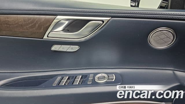 Genesis GV80 2020 — ფოტო 15/32