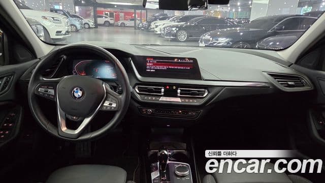BMW 1 Series 2024 — ფოტო 6/15