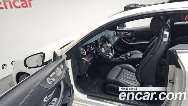 Mercedes-Benz E-Class 2020 — Фото 10/20