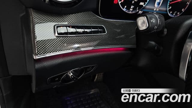 Mercedes-Benz E-Class 2020 — ფოტო 8/35