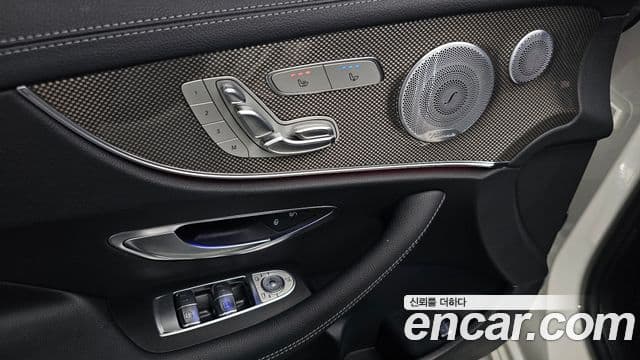Mercedes-Benz E-Class 2020 — ფოტო 22/35