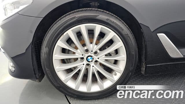 BMW 5 Series 2020 — Şəkil 5/20