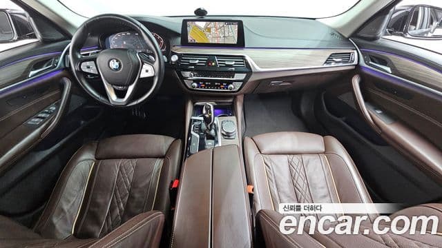 BMW 5 Series 2020 — Şəkil 7/20