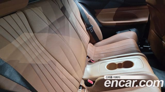 Mercedes-Benz E-Class 2018 — ფოტო 9/20