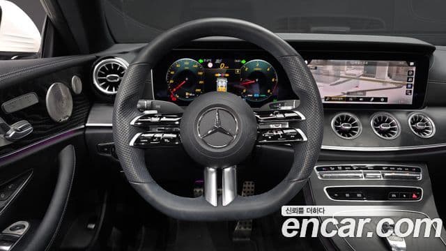 Mercedes-Benz E-Class 2022 — фото 13 из 20