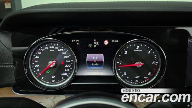 Mercedes-Benz E-Class 2020 — Şəkil 18/20
