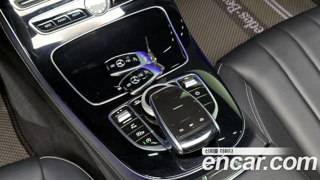 Mercedes-Benz E-Class 2020 — Şəkil 15/20