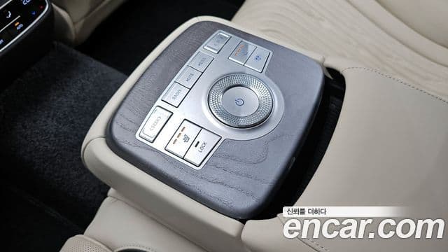 Genesis Electrified G80 2020 — ფოტო 17/20