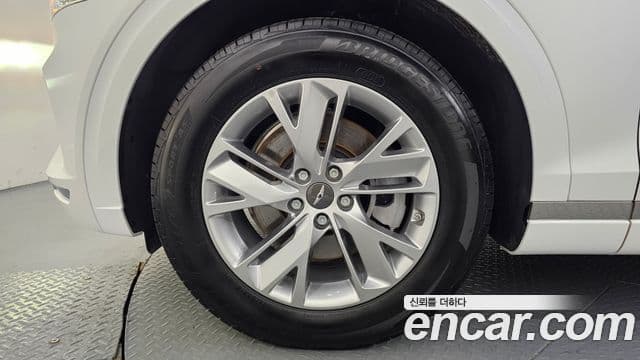 Genesis GV70 2024 — ფოტო 5/20