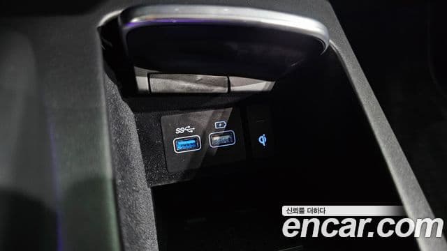 Genesis GV70 2024 — ფოტო 13/20
