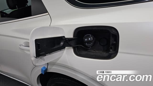 Genesis GV70 2024 — ფოტო 14/20