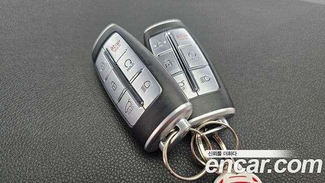 Genesis GV70 2024 — фото 18 из 20