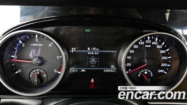 Kia Carnival 2021 — Şəkil 31/34