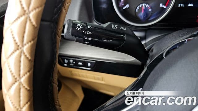 Kia Carnival 2021 — Şəkil 34/34