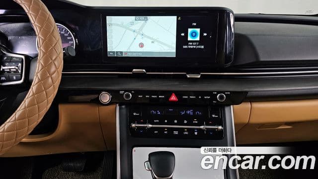 Kia Carnival 2021 — Şəkil 16/34