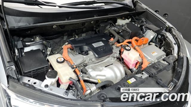 Toyota RAV4 2018 — Şəkil 4/35