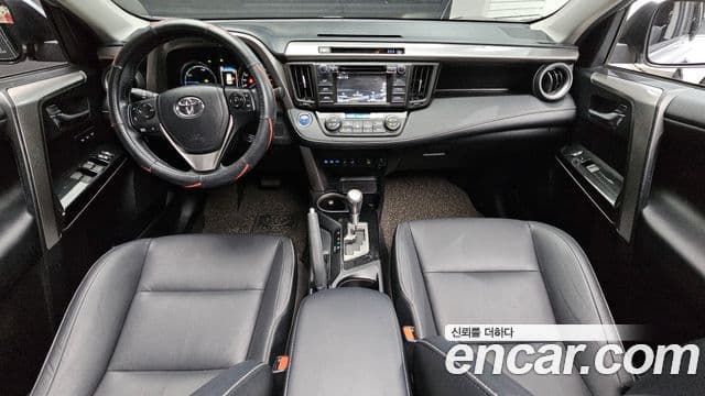 Toyota RAV4 2018 — Şəkil 7/35