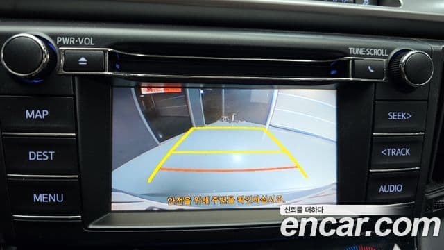 Toyota RAV4 2018 — Şəkil 14/35