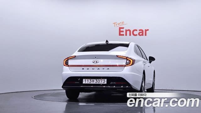 Hyundai Sonata 2022 — ფოტო 4/20