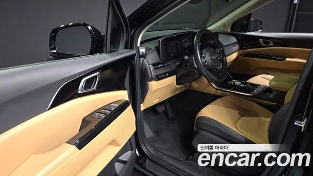 Kia Carnival 2022 — ფოტო 9/20