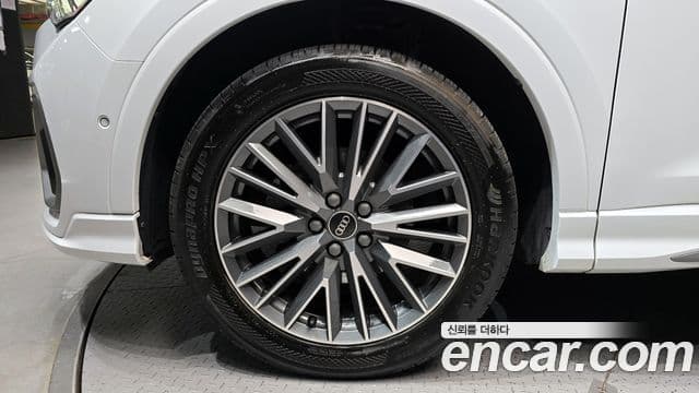 Audi Q3 2022 — Photo 13/20