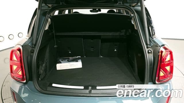 Mini Cooper Countryman 2023 — ფოტო 18/20