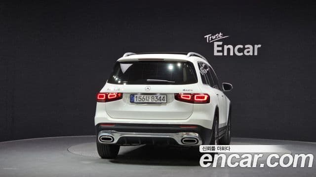 Mercedes-Benz GLB-Class 2022 — ფოტო 4/20