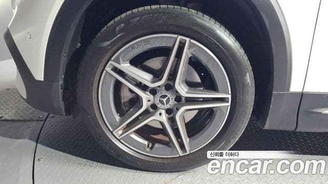 Mercedes-Benz GLB-Class 2022 — ფოტო 5/20