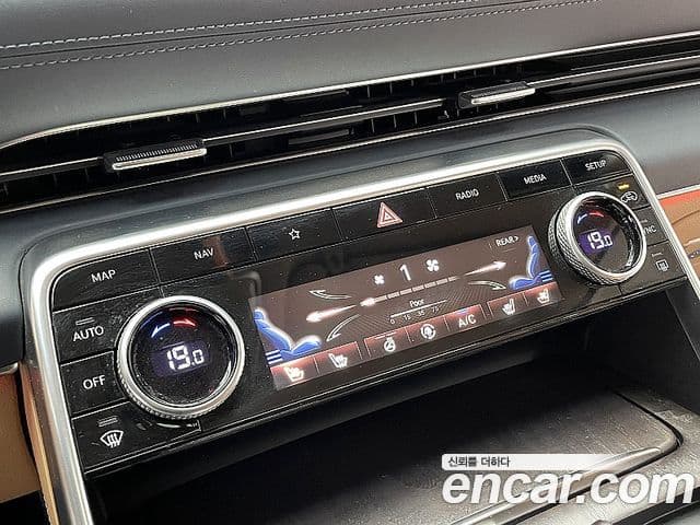 Genesis GV80 2020 — Şəkil 15/20