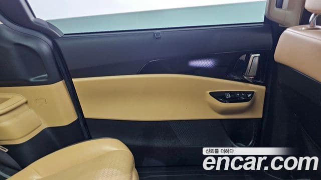 Kia Carnival 2020 — Photo 33/33
