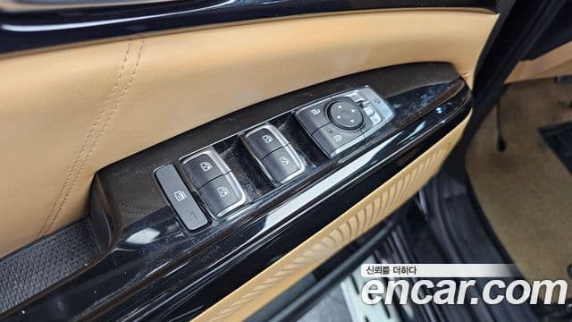 Kia Carnival 2020 — Photo 11/33
