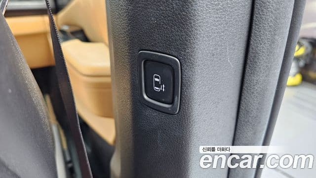 Kia Carnival 2020 — Photo 2/33