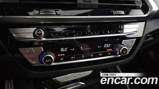 BMW X4 2020 — Фото 17/20