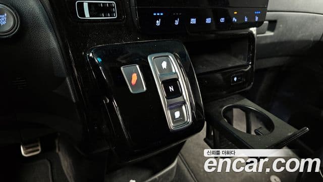 Hyundai Staria 2023 — Şəkil 9/20