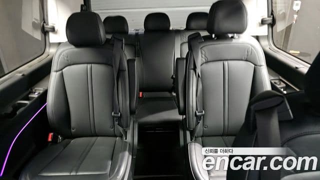 Hyundai Staria 2023 — Şəkil 10/20