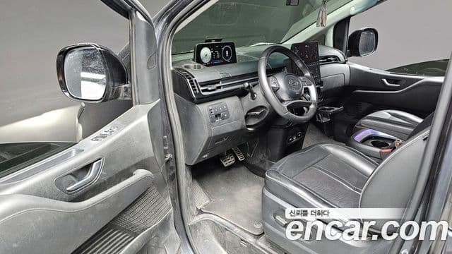 Hyundai Staria 2023 — фото 12 из 20