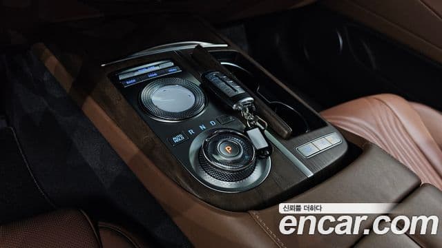 Genesis Electrified G80 2022 — Şəkil 9/20