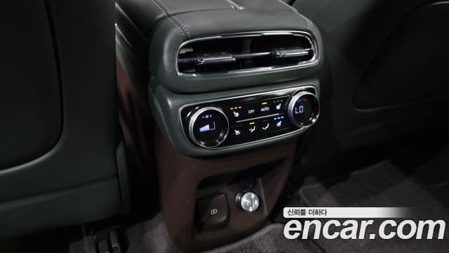 Genesis GV80 2020 — Şəkil 19/20
