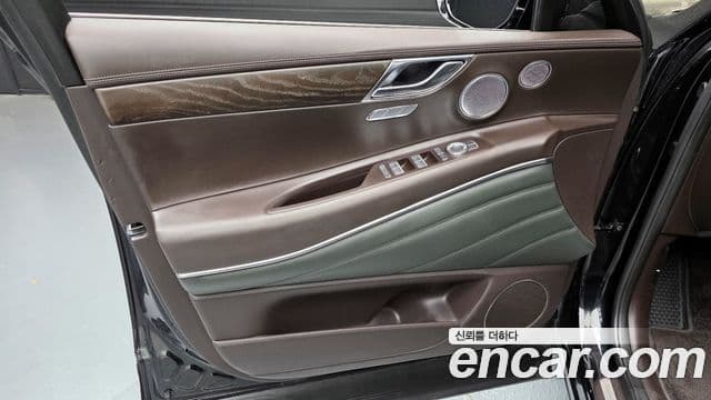 Genesis GV80 2020 — ფოტო 30/30