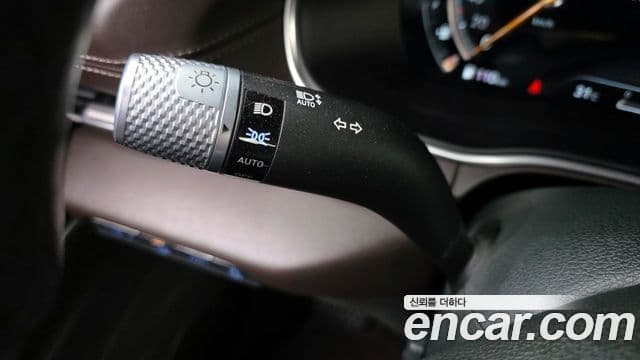 Genesis GV80 2020 — ფოტო 8/30
