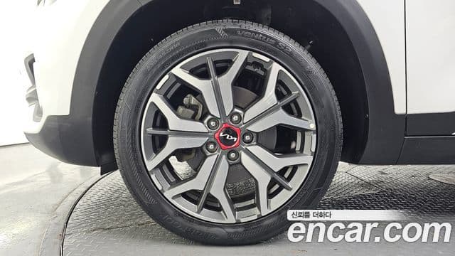 Kia Seltos 2022 — ფოტო 5/20
