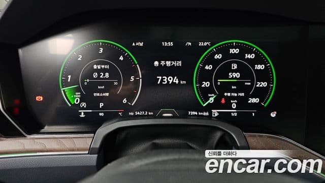 Volkswagen Touareg 2025 — ფოტო 8/20