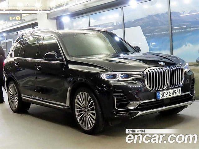 BMW X7 2021 — ფოტო 9/20