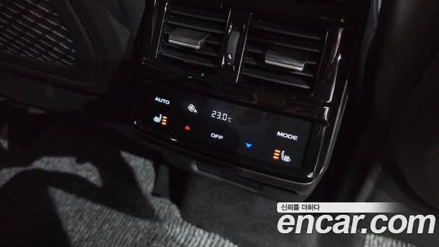 Renault Samsung Grand Koleos 2025 — ფოტო 23/38