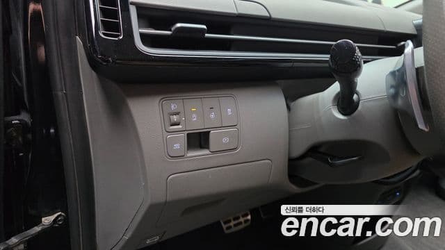 Hyundai Staria 2021 — Şəkil 16/20